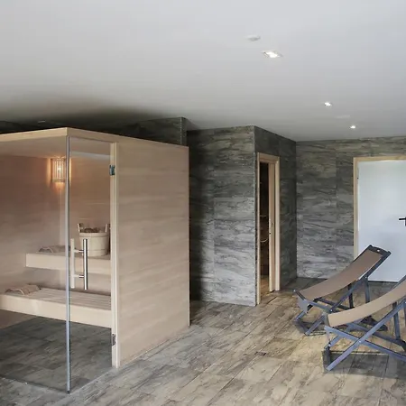 Ξενοδοχείο Malkorra & Restaurant Ιρούν